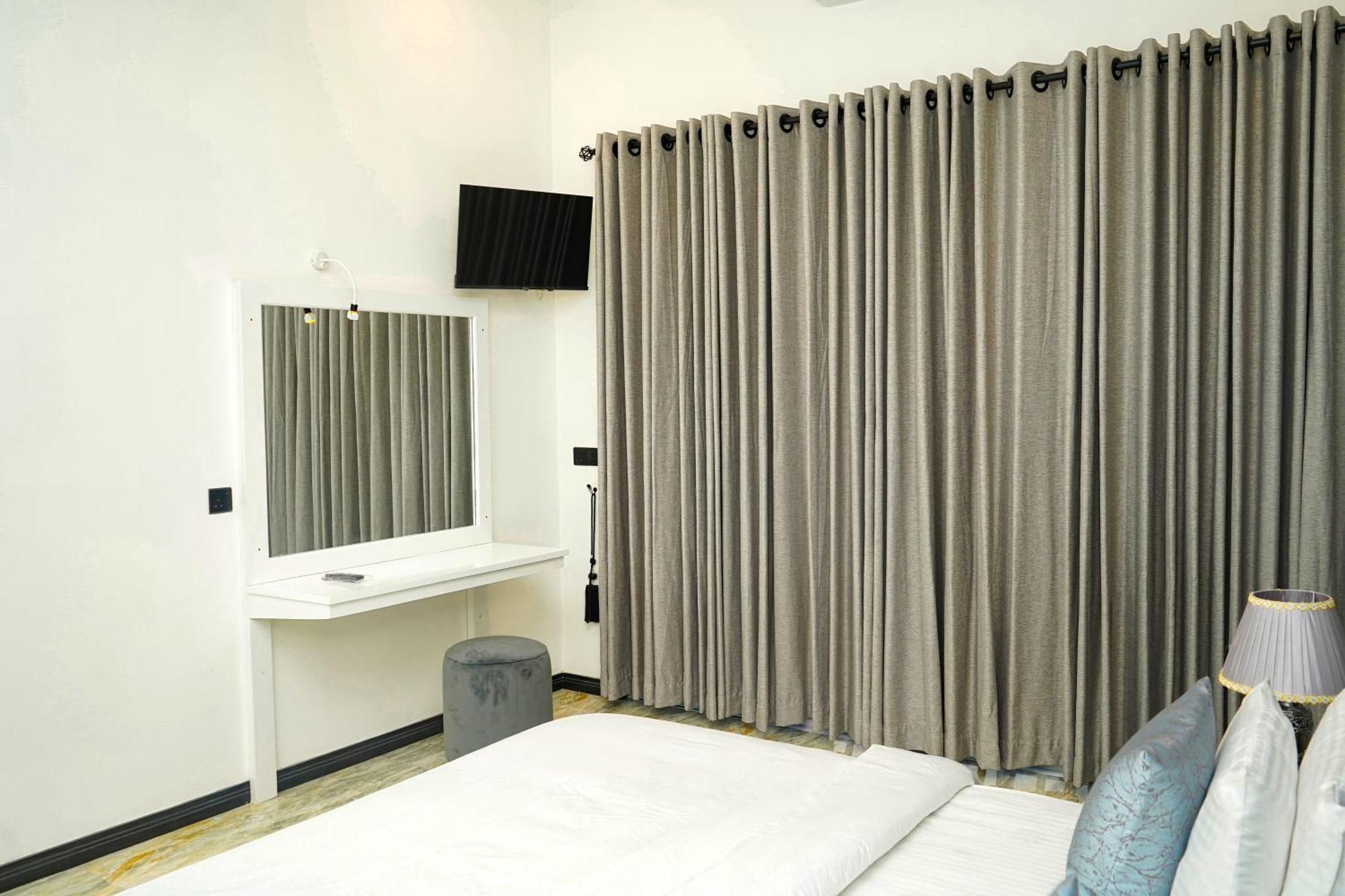 White Land City Hotel Дамбулла Экстерьер фото